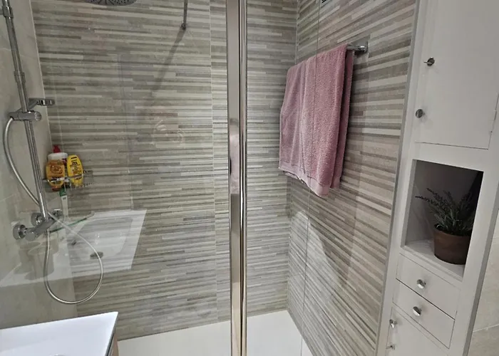 Superbe Vue A 50 Metres Des Plages Cannes